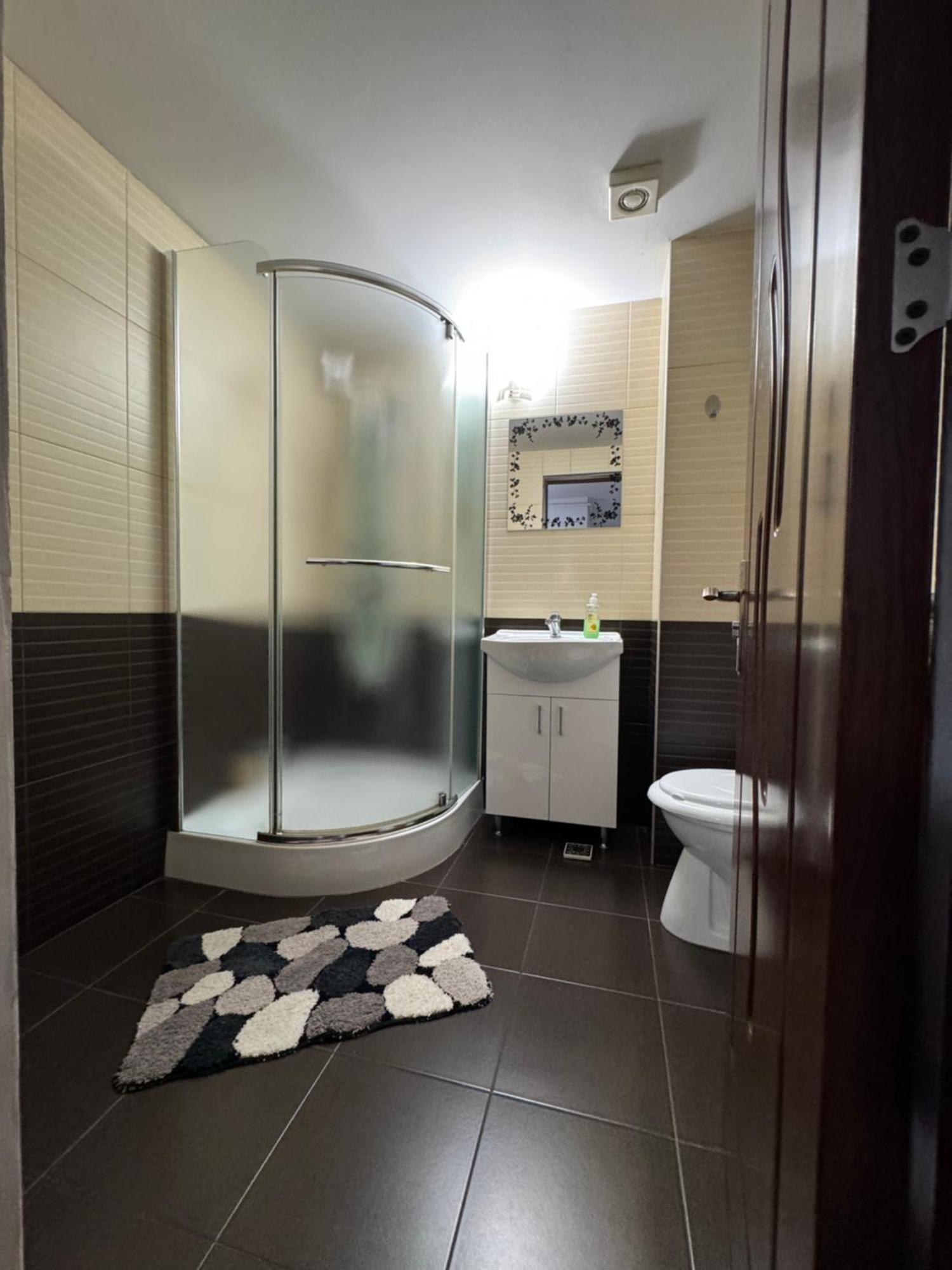 Rim1 Apartment Pitesti Exterior photo